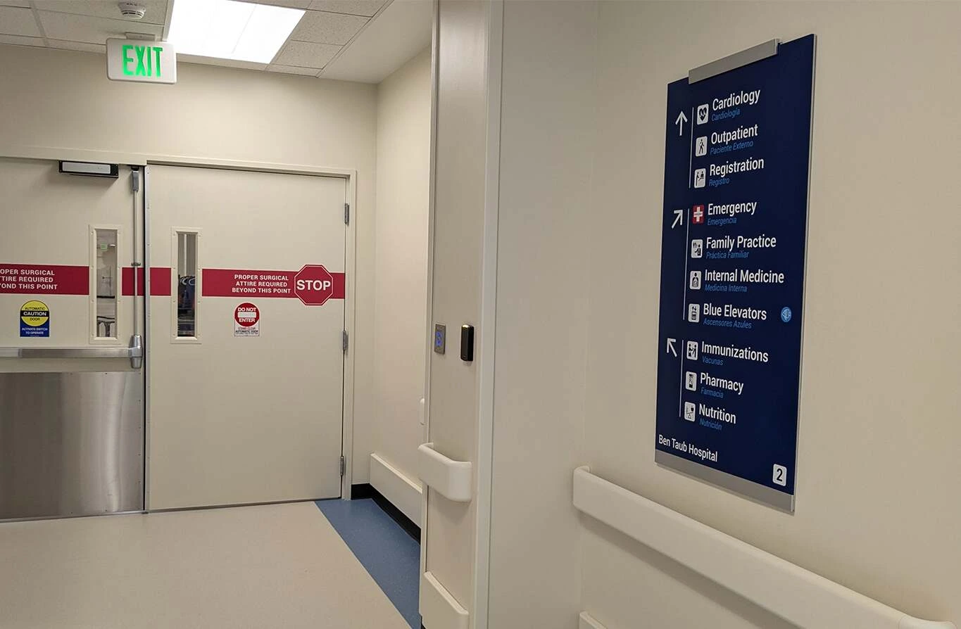 Wayfinding & Directional Signs